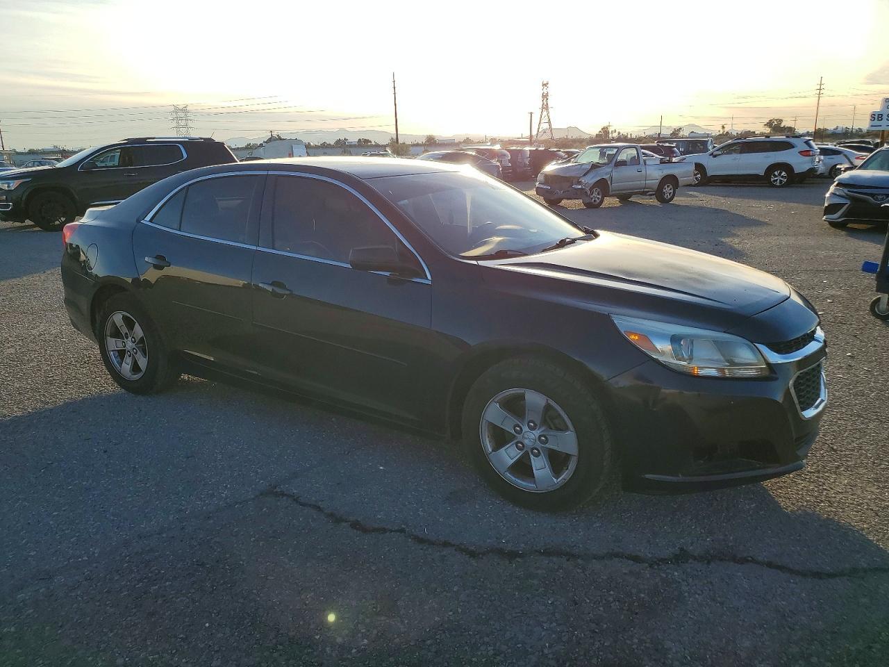 2015 Chevrolet Malibu Ls - zdjęcie 4