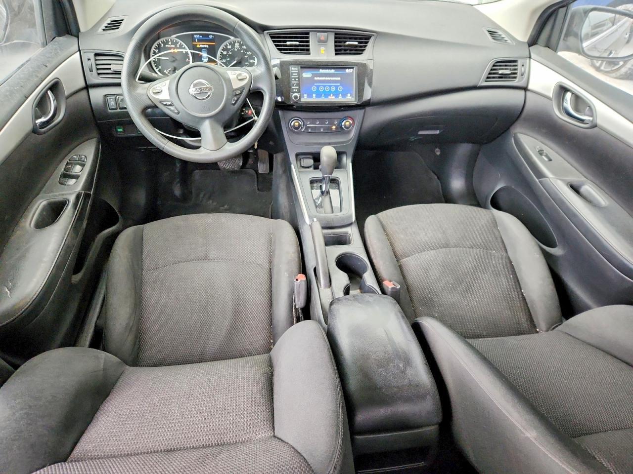 2019 Nissan Sentra S - zdjęcie 8