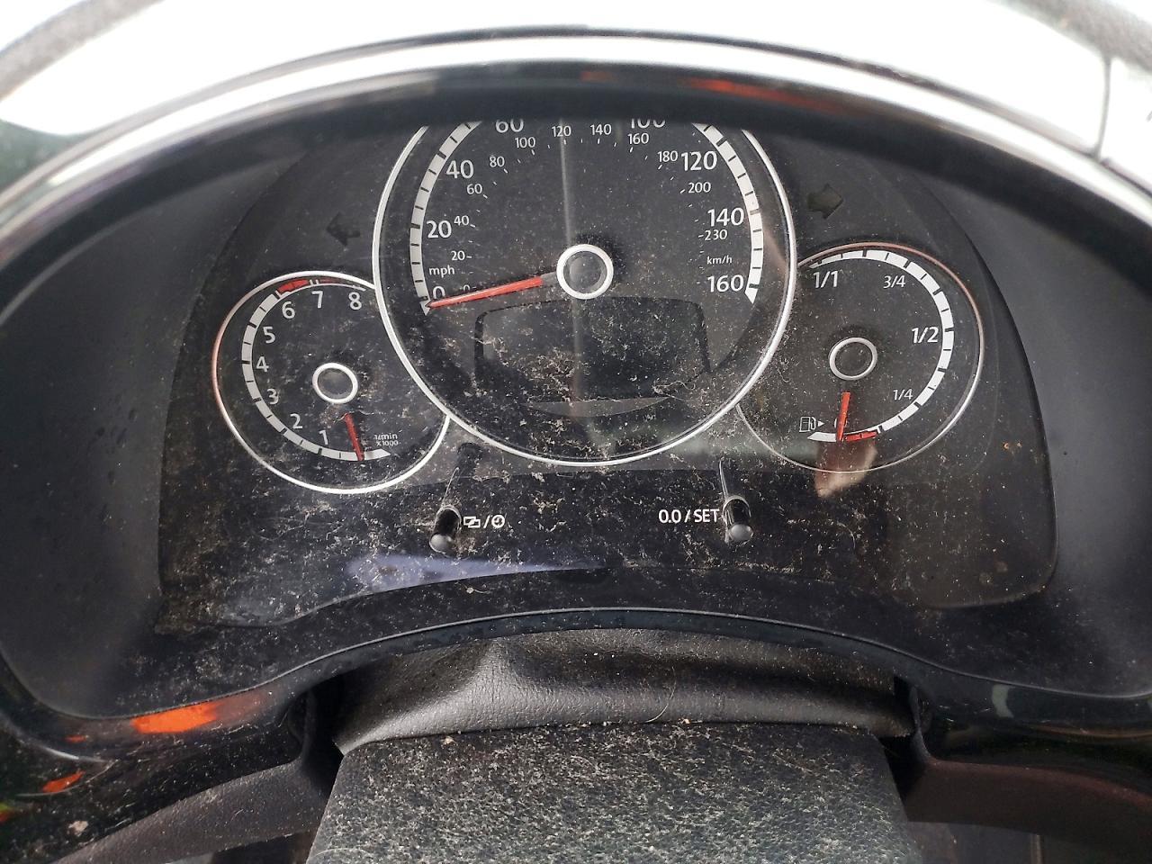 2016 Volkswagen Beetle 1.8T - zdjęcie 9