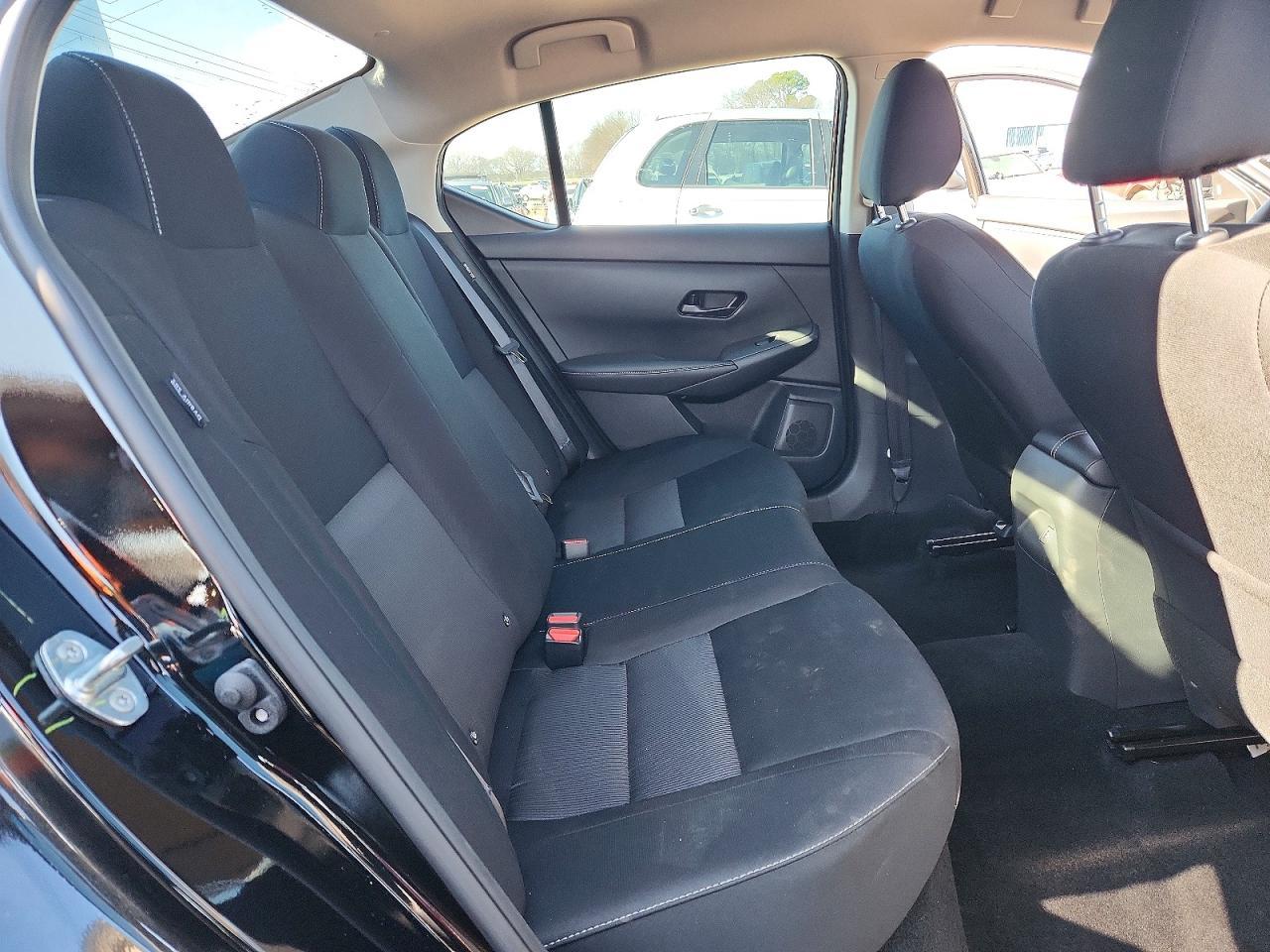 2025 Nissan Sentra Sv - zdjęcie 10