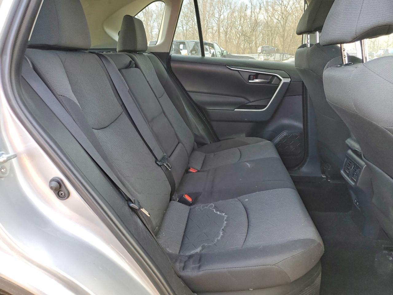 2021 Toyota Rav4 Xle - zdjęcie 11