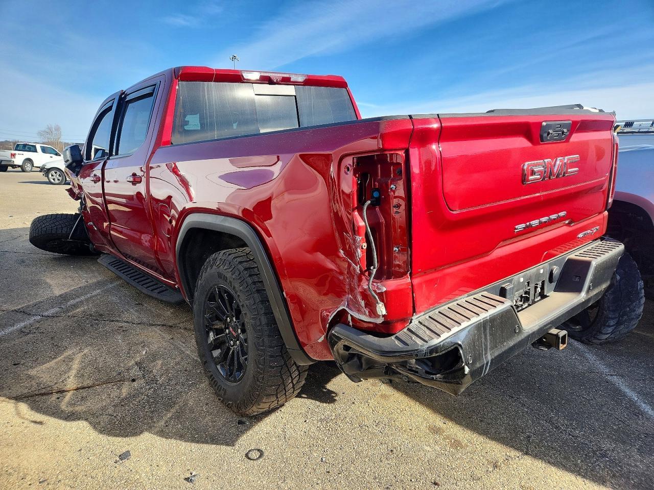 2023 GMC Sierra K1500 At4X - zdjęcie 2