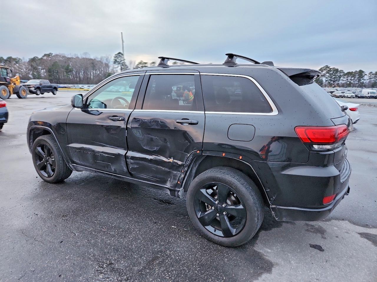 2015 Jeep Grand Cherokee Laredo - zdjęcie 2