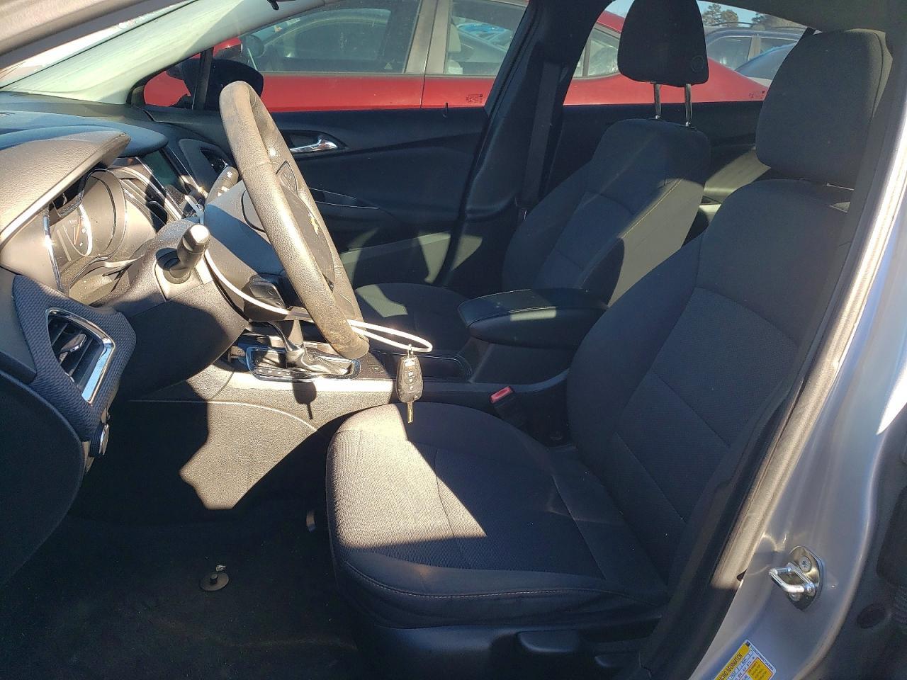2019 Chevrolet Cruze Ls - zdjęcie 7