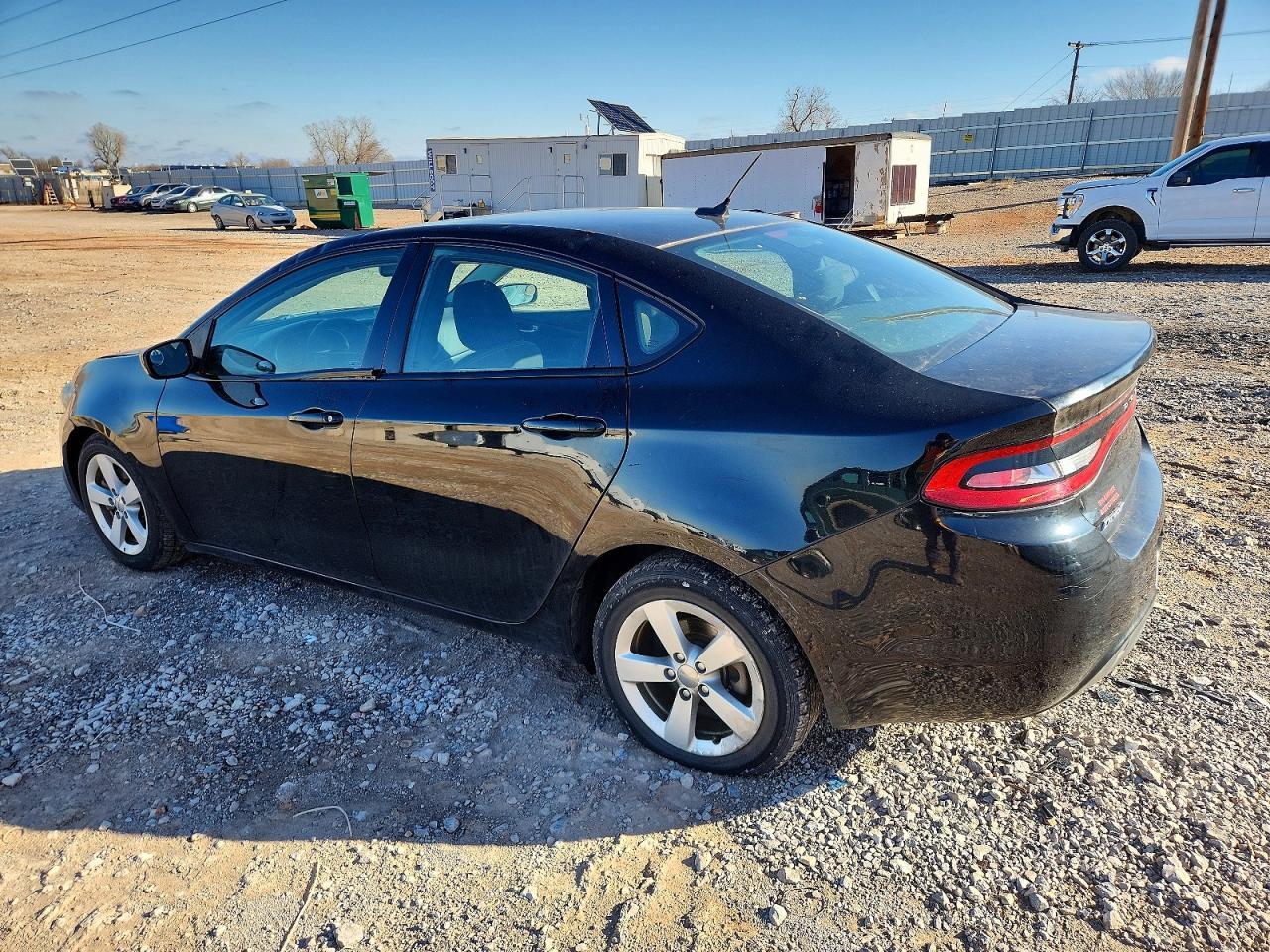2016 Dodge Dart Sxt - zdjęcie 2