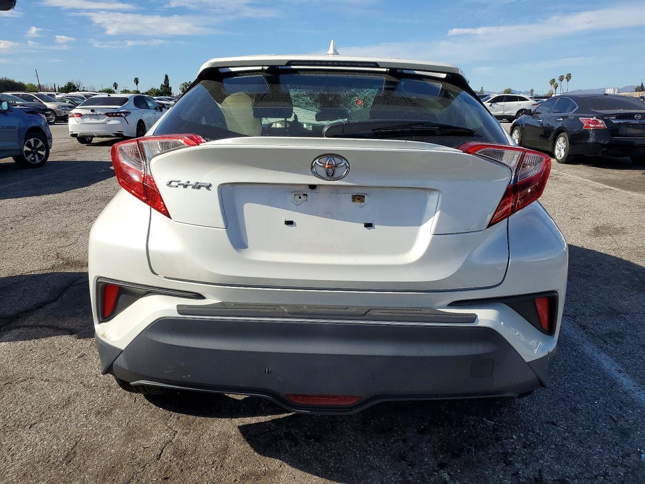 2018 Toyota C-Hr Xle Premium - zdjęcie 6