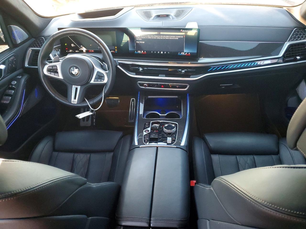 2025 BMW X7 M60I - zdjęcie 8