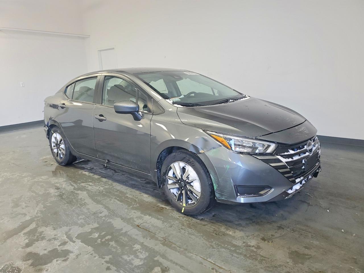 2025 Nissan Versa Sv - zdjęcie 4