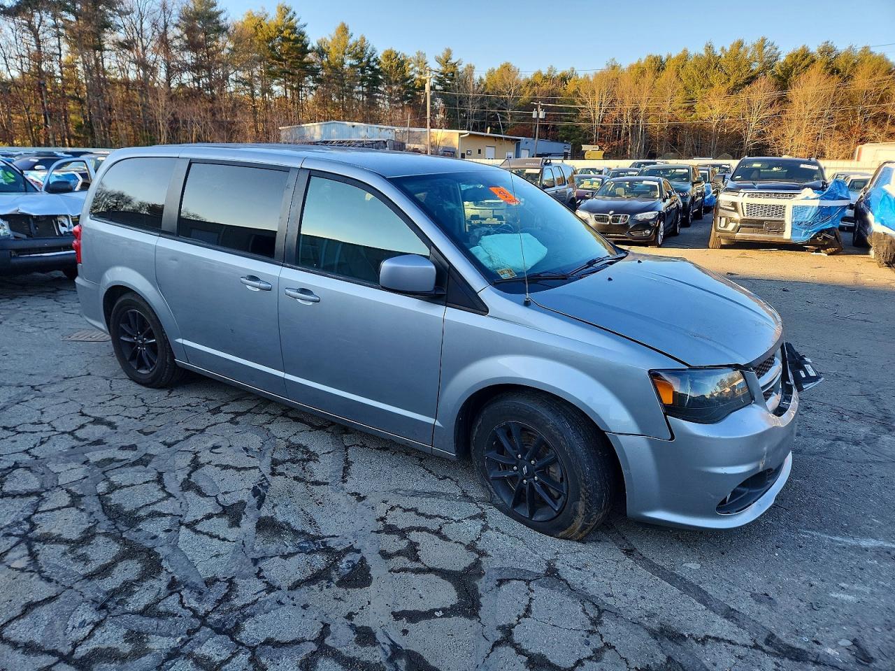 2019 Dodge Grand Caravan Gt - zdjęcie 4