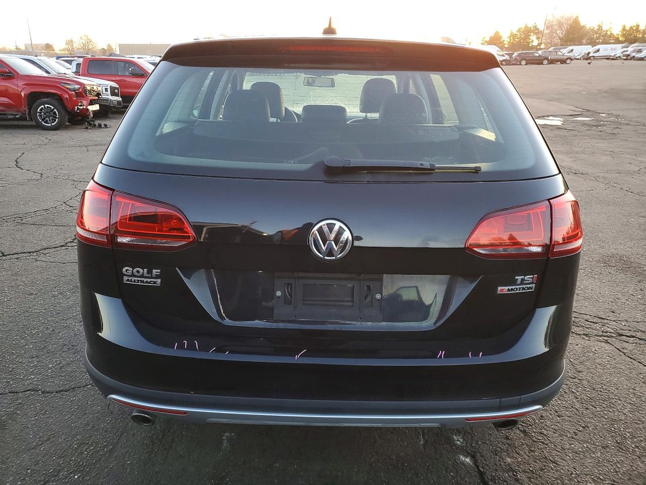 2017 Volkswagen Golf Alltrack S - zdjęcie 6