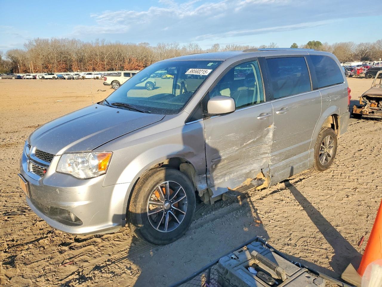 2017 Dodge Grand Caravan Sxt - zdjęcie główne