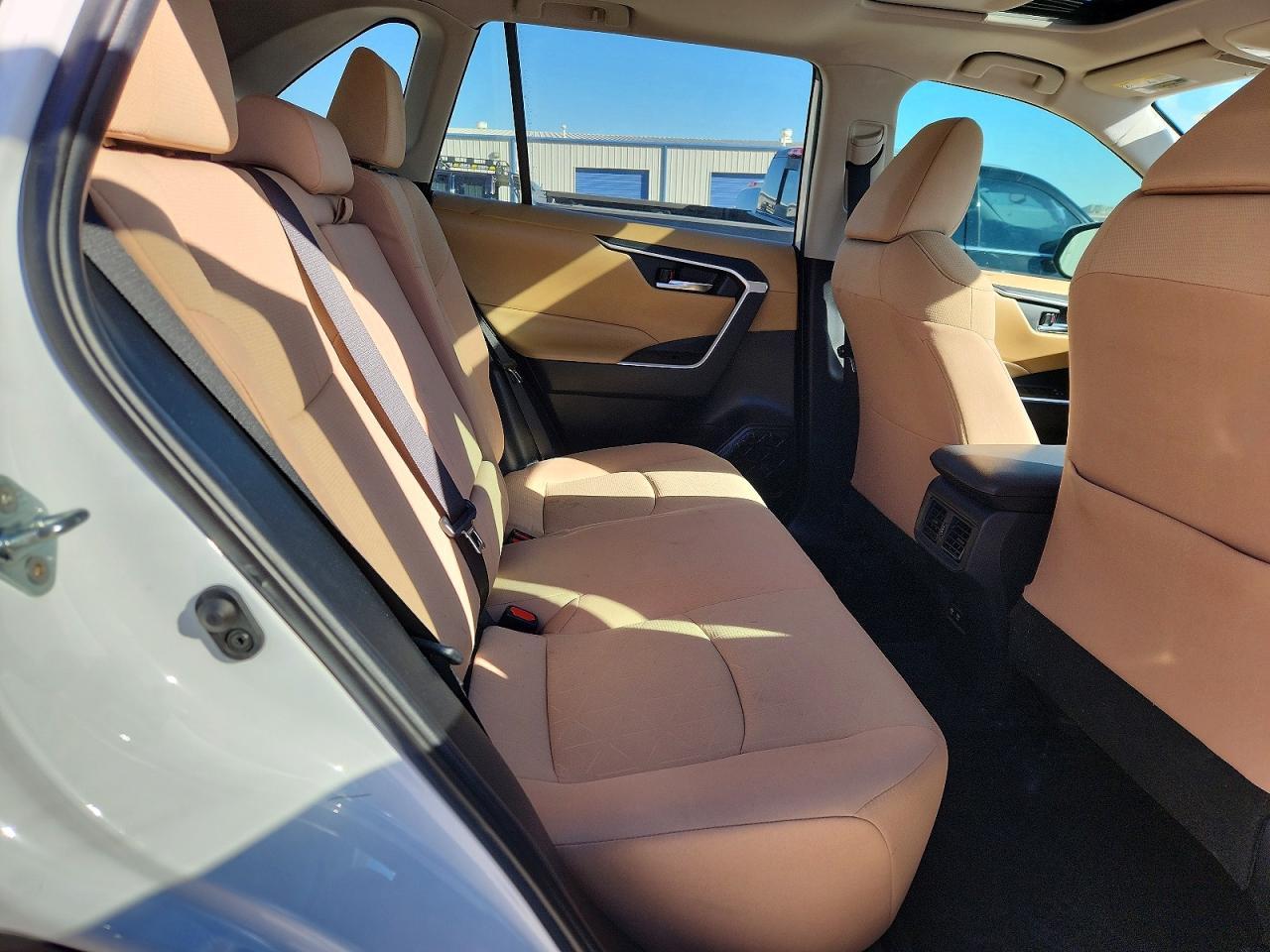 2019 Toyota Rav4 Xle - zdjęcie 11