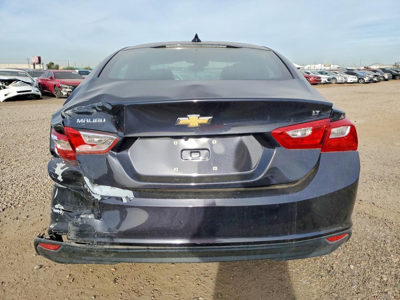 2022 Chevrolet Malibu Premier - zdjęcie 6