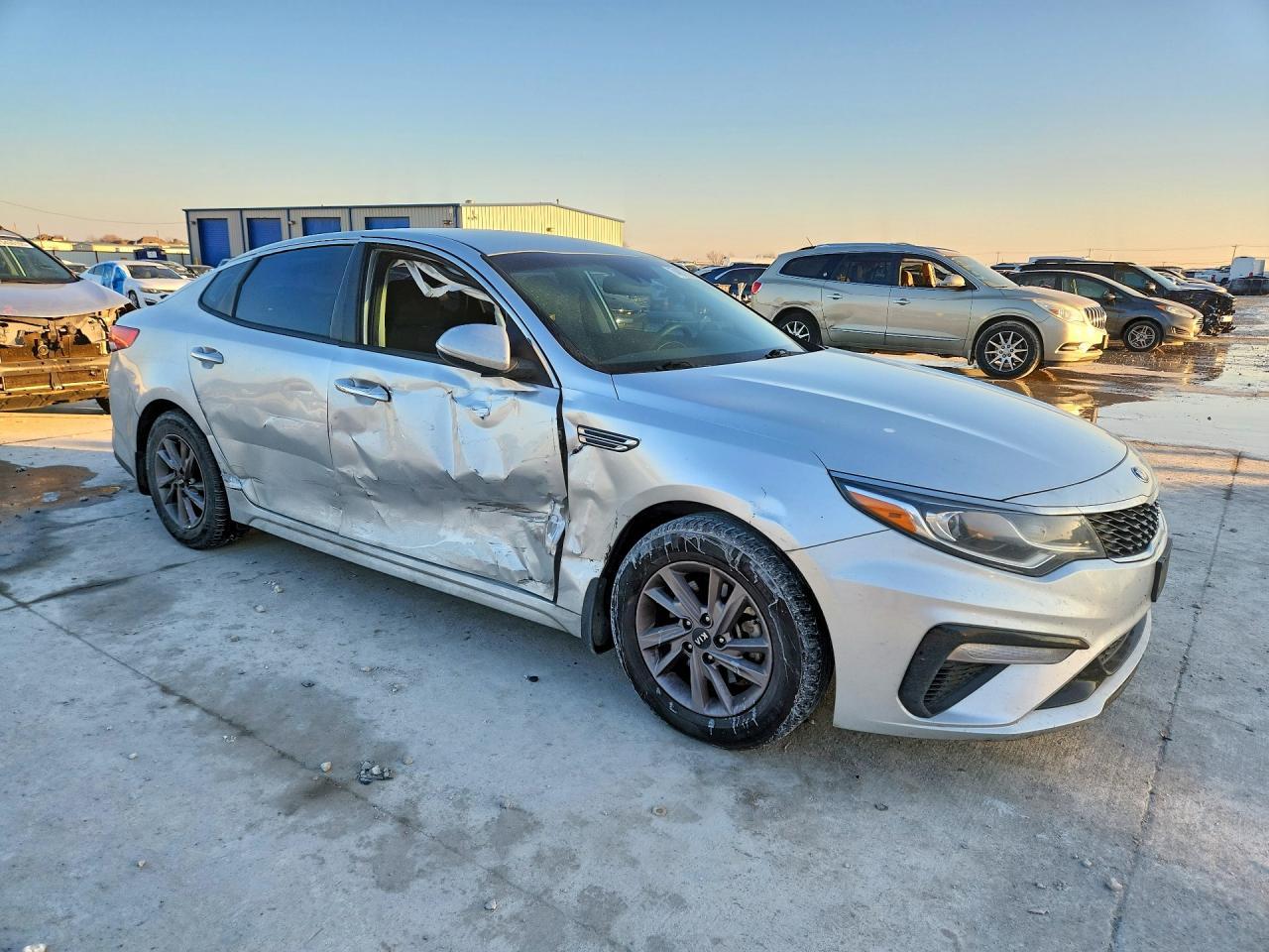 2020 Kia Optima Lx - zdjęcie 4