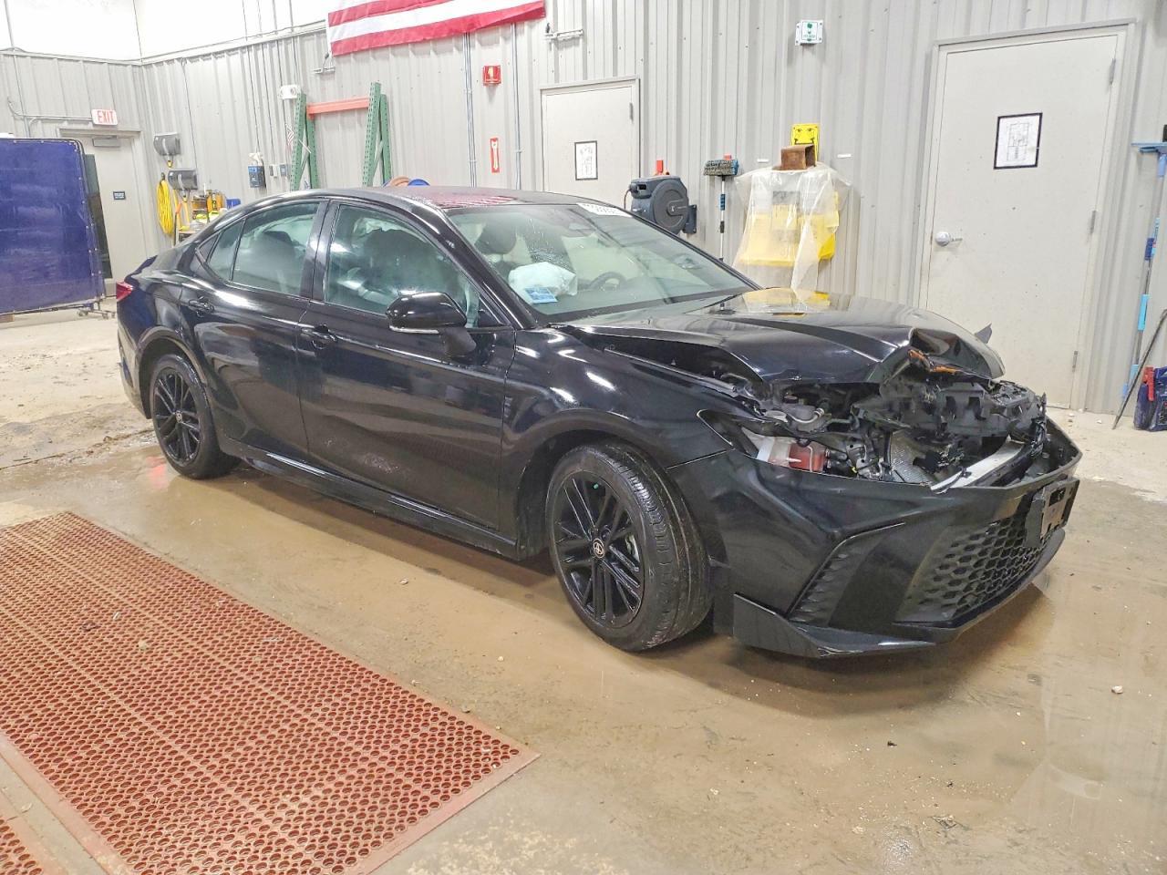 2025 Toyota Camry Xse - zdjęcie 4