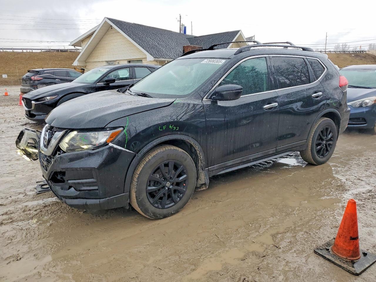 2017 Nissan Rogue Sv - zdjęcie główne