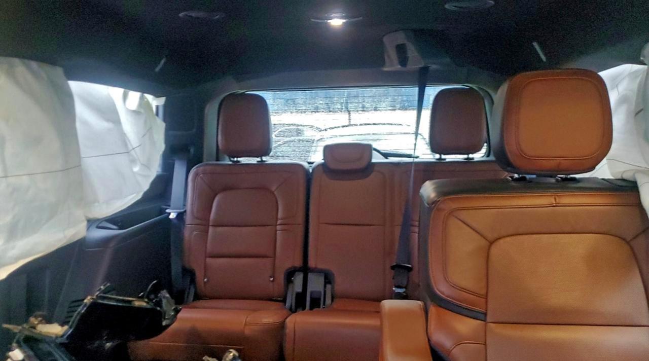 2024 Lincoln Navigator Reserve - zdjęcie 10