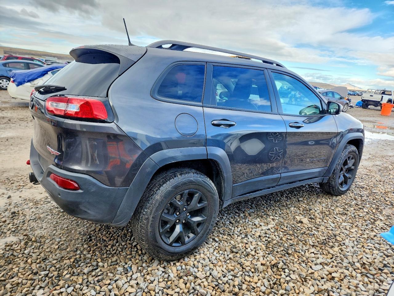 2017 Jeep Cherokee Trailhawk - zdjęcie 3