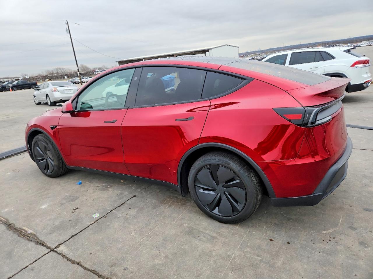 2026 Tesla Model Y - zdjęcie 2