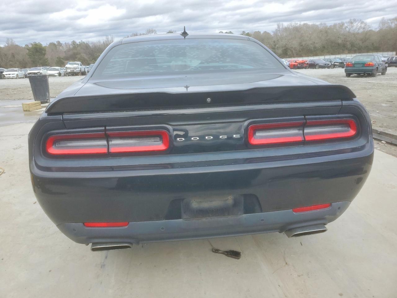 2019 Dodge Challenger R/T - zdjęcie 6