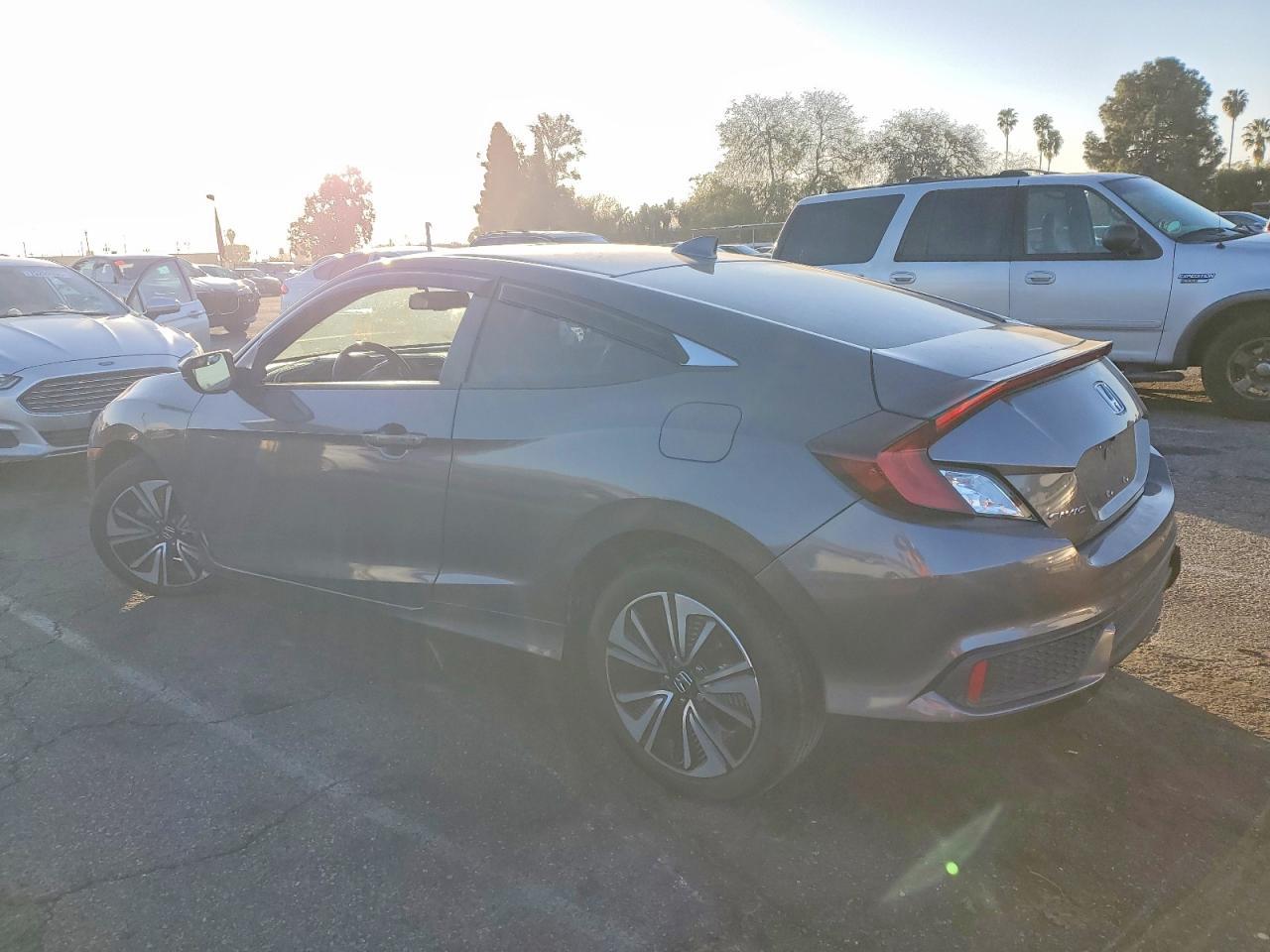 2017 Honda Civic Exl - zdjęcie 2