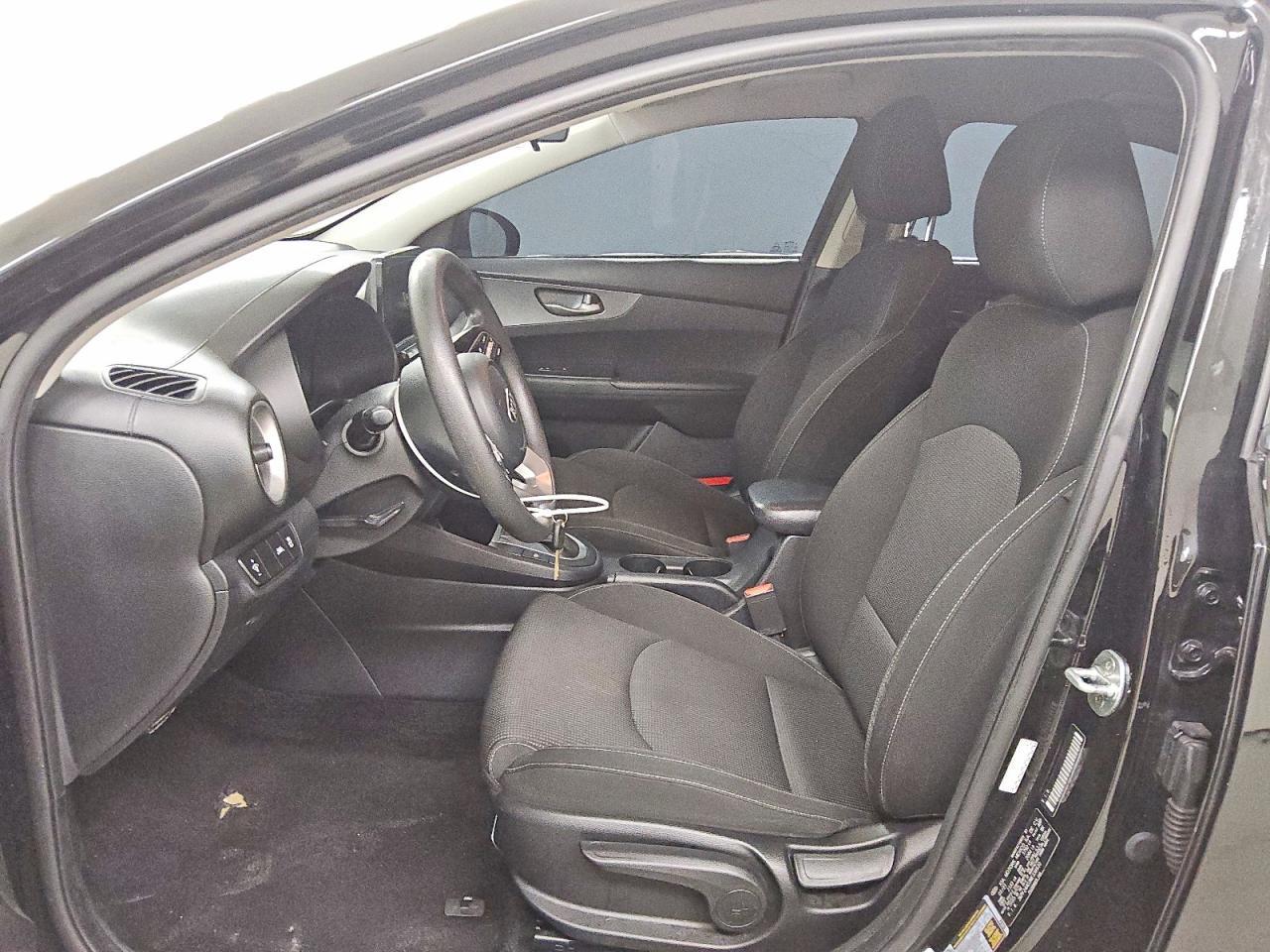 2021 Kia Forte Fe - zdjęcie 7