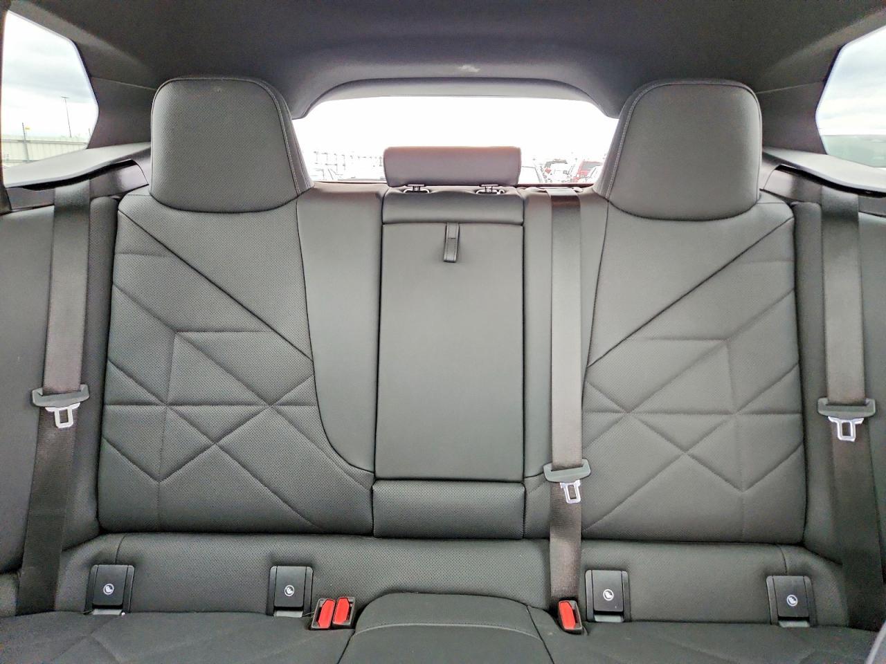 2024 BMW Ix xDrive50 - zdjęcie 10