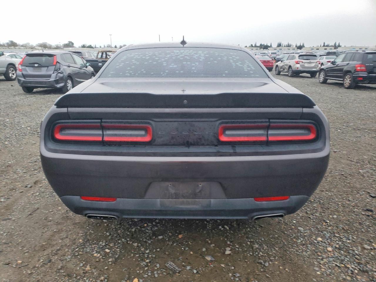 2017 Dodge Challenger Sxt - zdjęcie 6