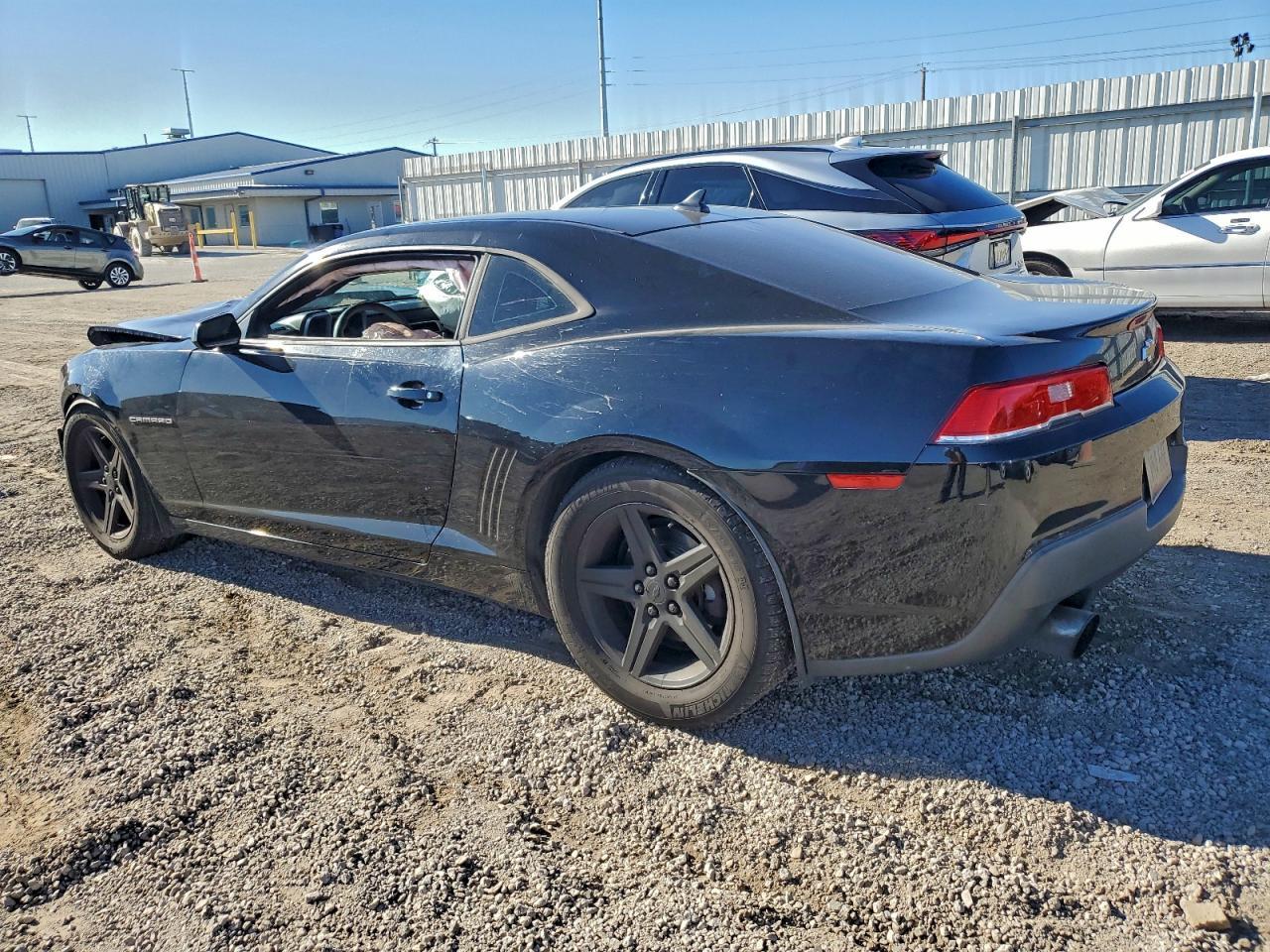 2015 Chevrolet Camaro Ls - zdjęcie 2