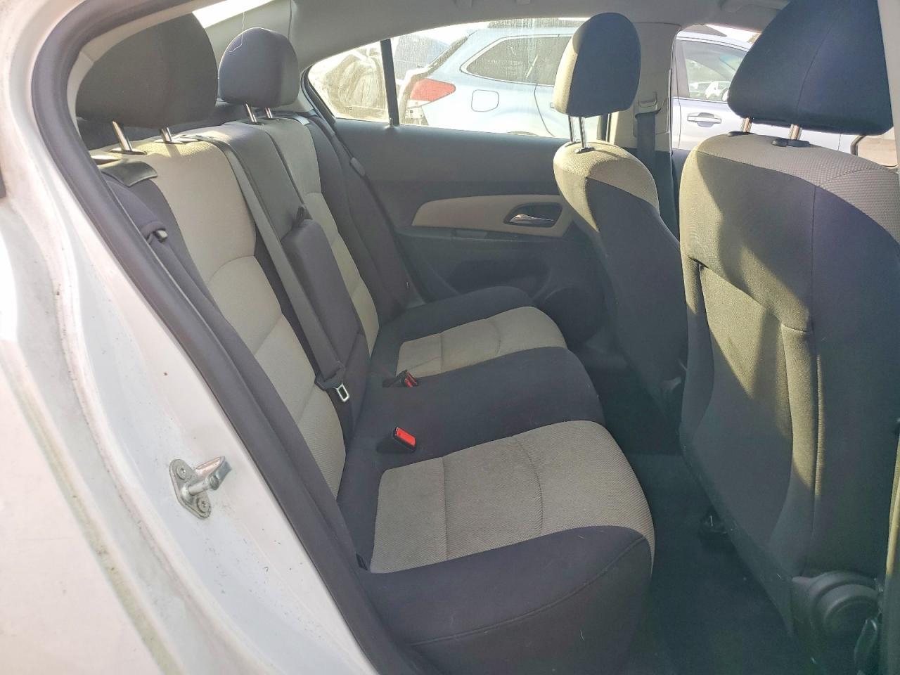 2014 Chevrolet Cruze Ls - zdjęcie 10