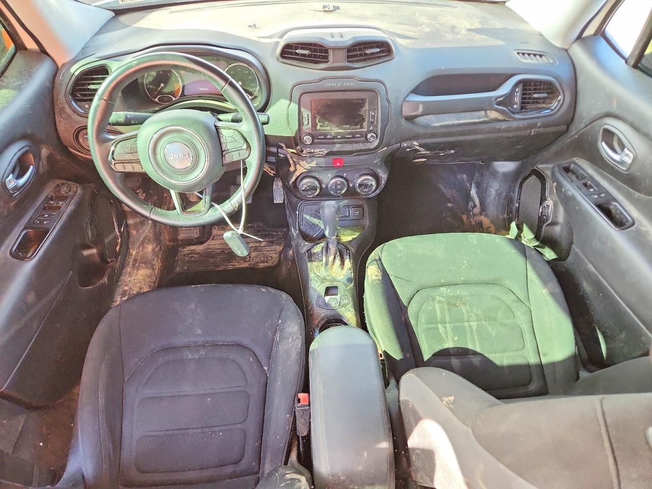 2017 Jeep Renegade Latitude - zdjęcie 8