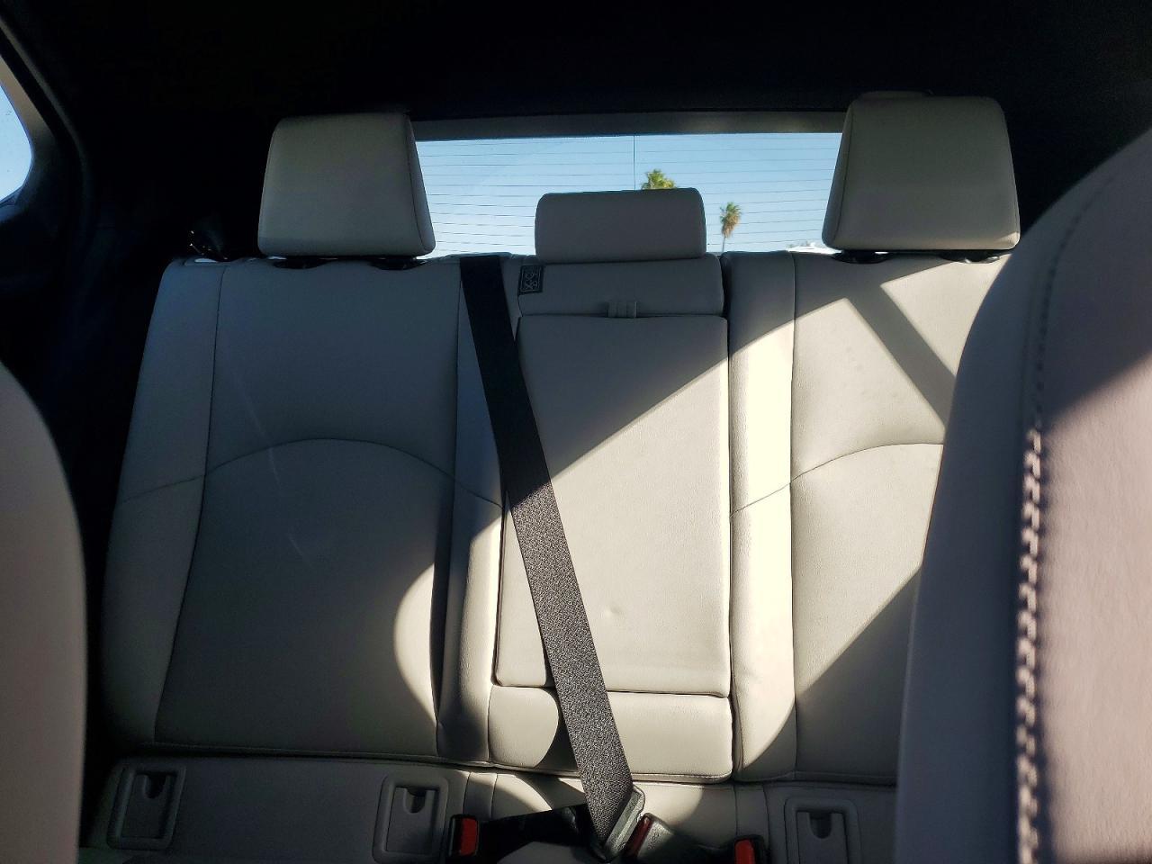 2019 Lexus Ux 250H Base - zdjęcie 10