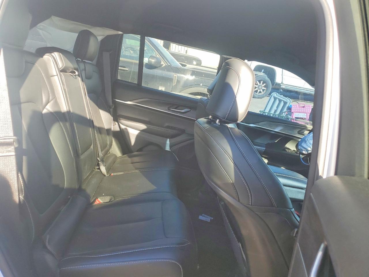 2025 Jeep Grand Cherokee Limited - zdjęcie 10