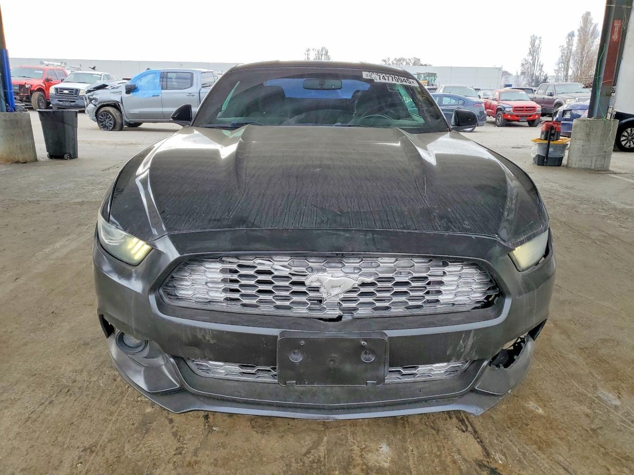 2016 Ford Mustang - zdjęcie 5