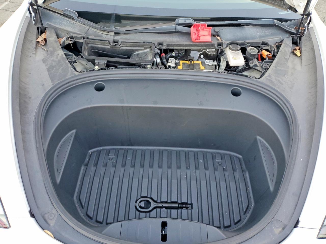 2021 Tesla Model 3 - zdjęcie 11