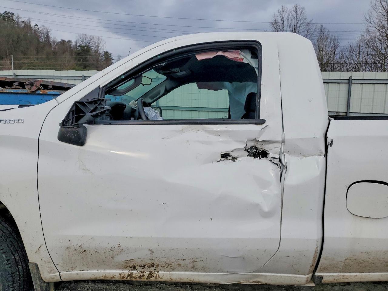 2020 Chevrolet Silverado K1500 - zdjęcie 7