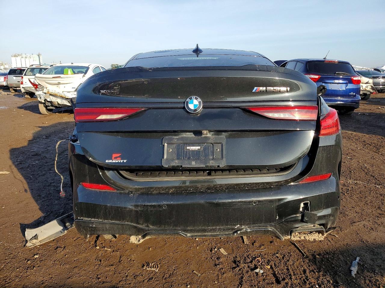 2022 BMW M235Xi - zdjęcie 6