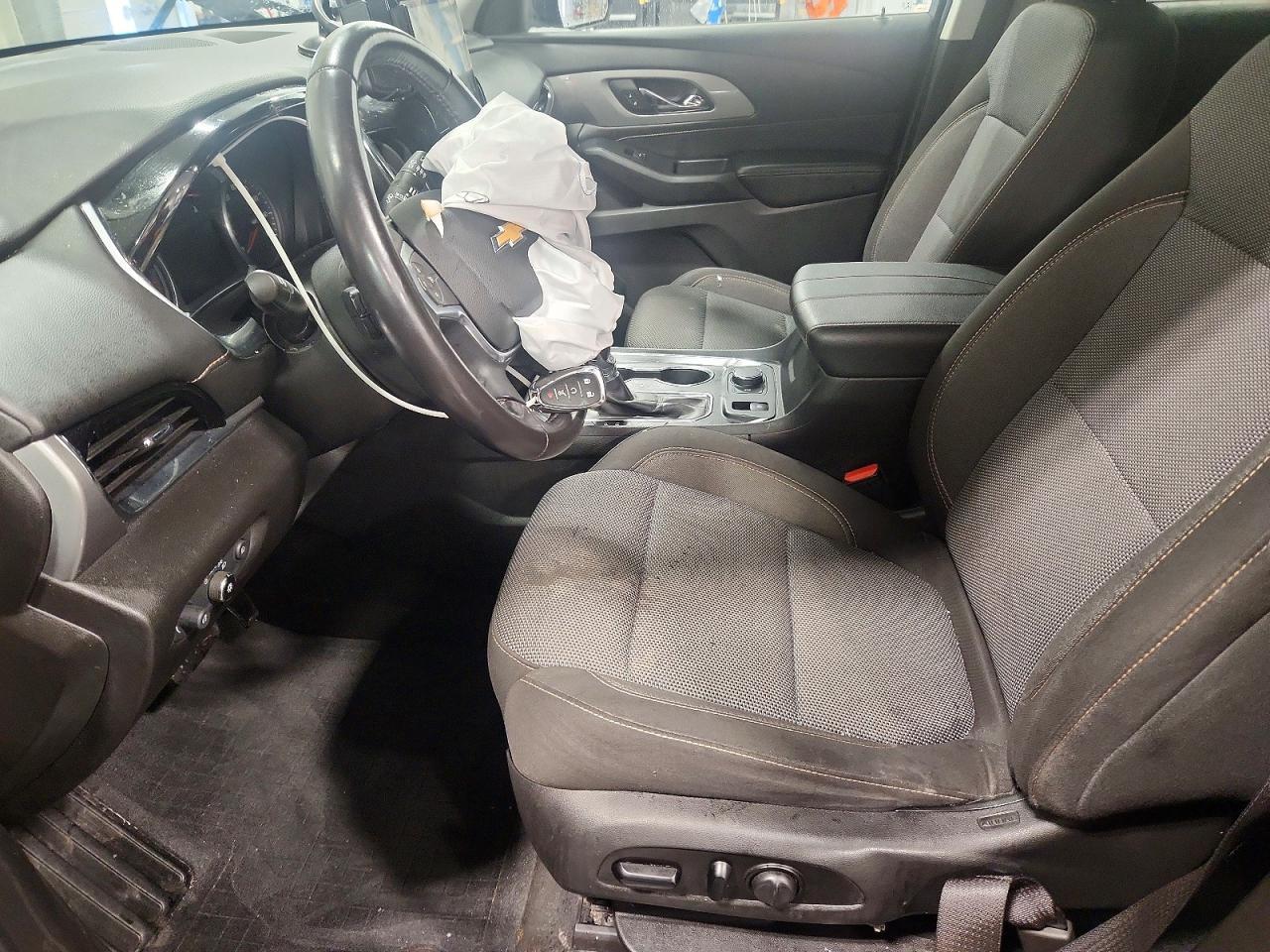 2021 Chevrolet Traverse Lt - zdjęcie 7