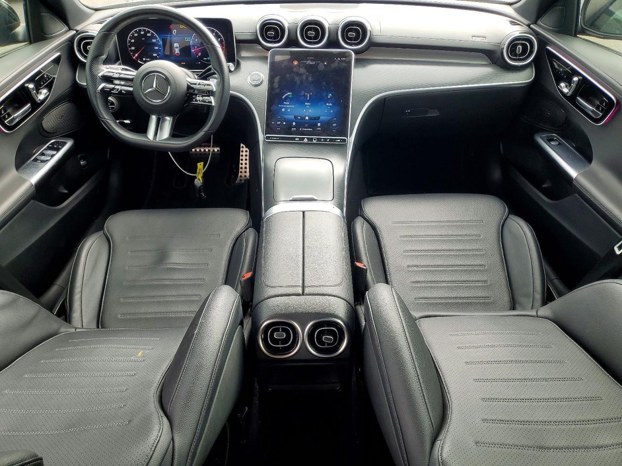 2022 Mercedes-Benz C 300 - zdjęcie 8