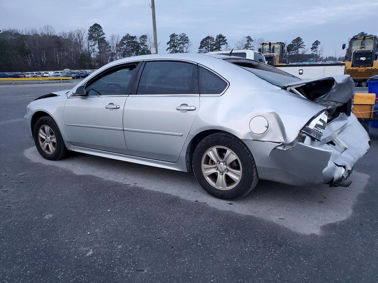 2013 Chevrolet Impala Ls - zdjęcie 2