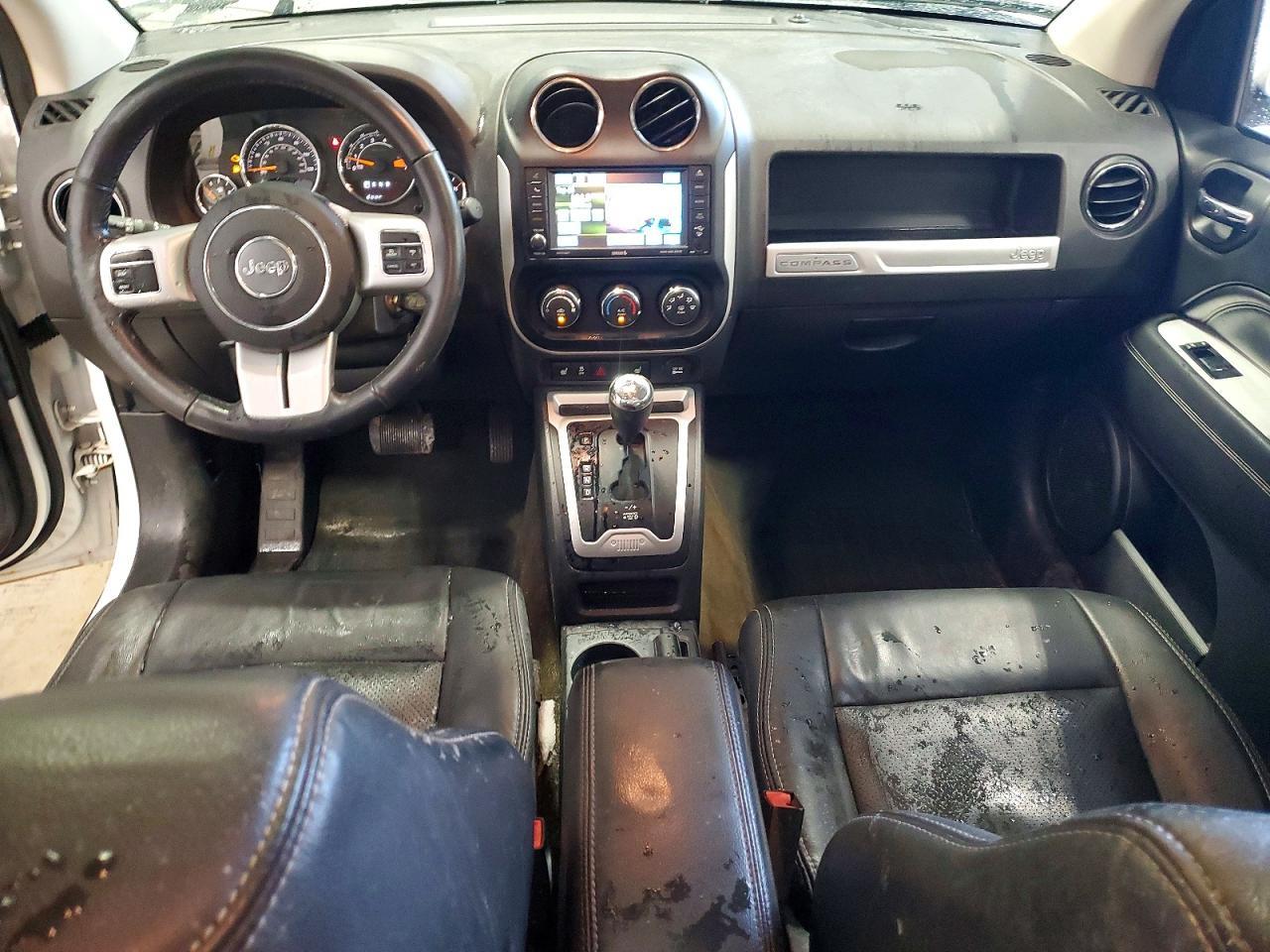 2016 Jeep Compass Latitude - zdjęcie 8