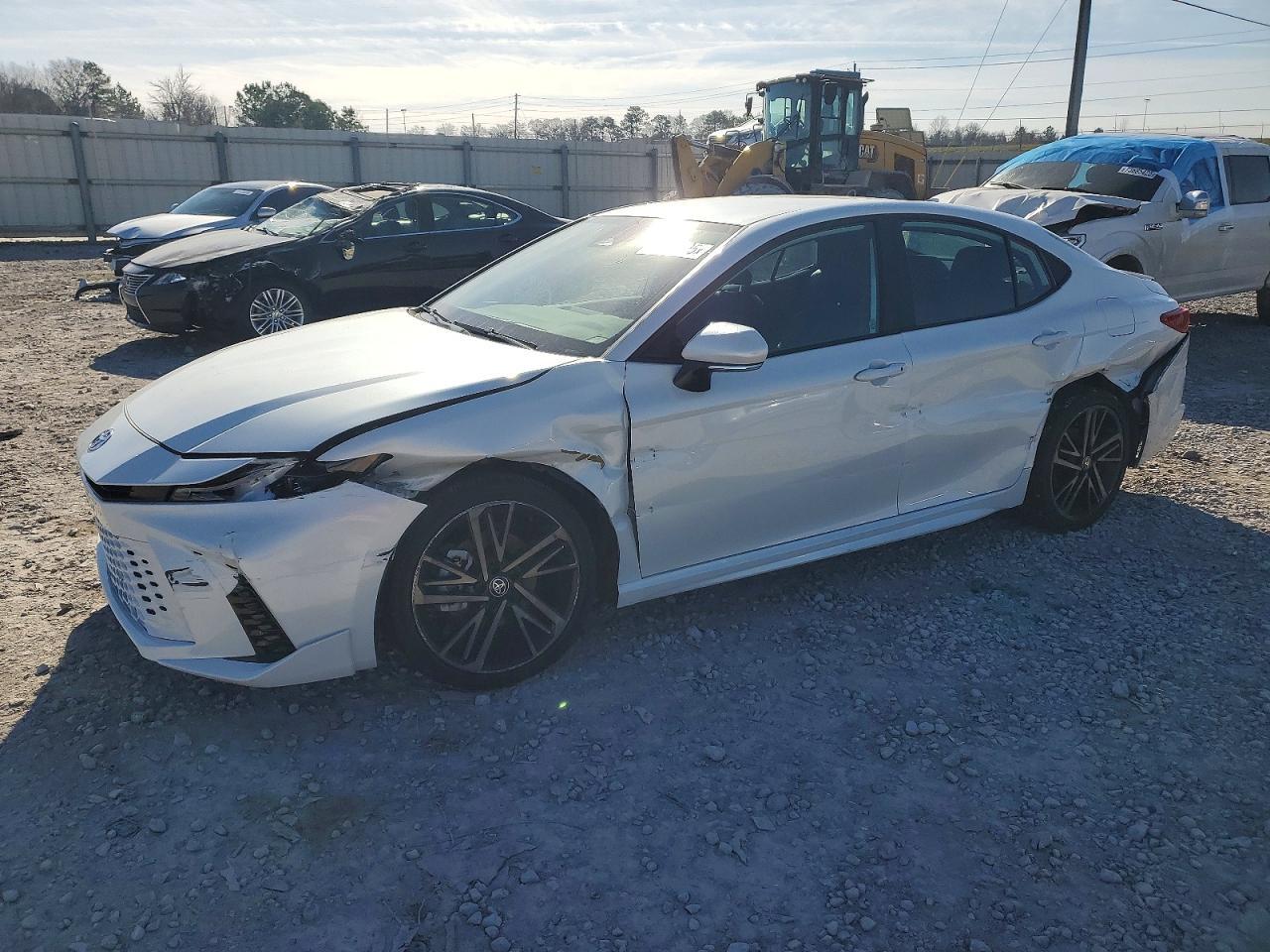 2025 Toyota Camry Xse - zdjęcie główne