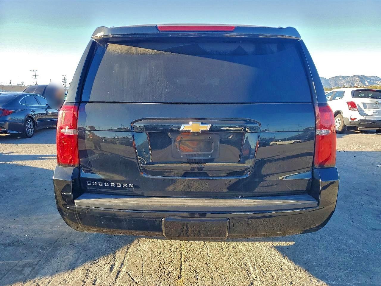 2019 Chevrolet Suburban C1500 Lt - zdjęcie 6