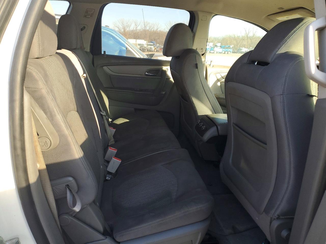 2013 Chevrolet Traverse Ls - zdjęcie 10