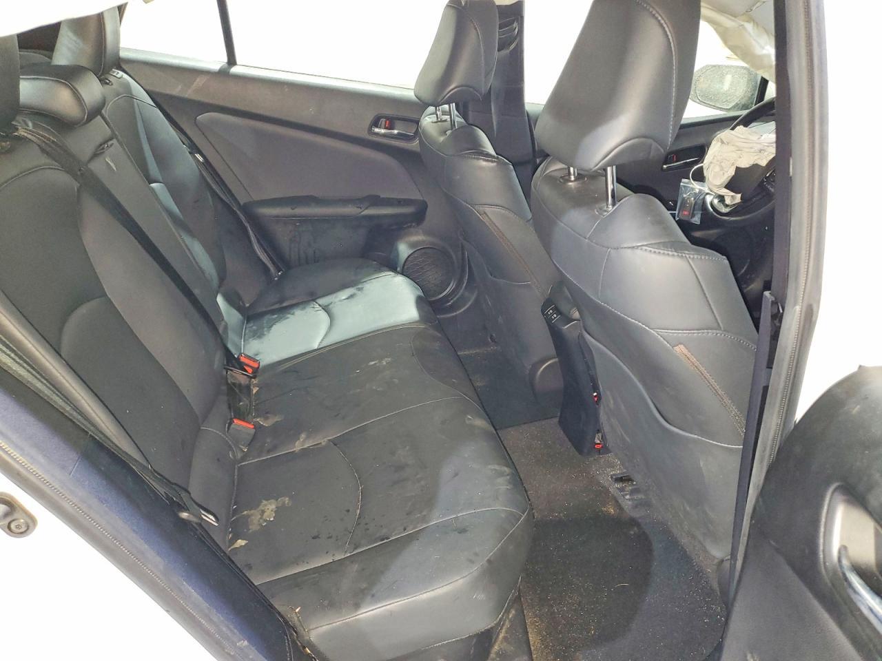 2022 Toyota Prius Le - zdjęcie 10