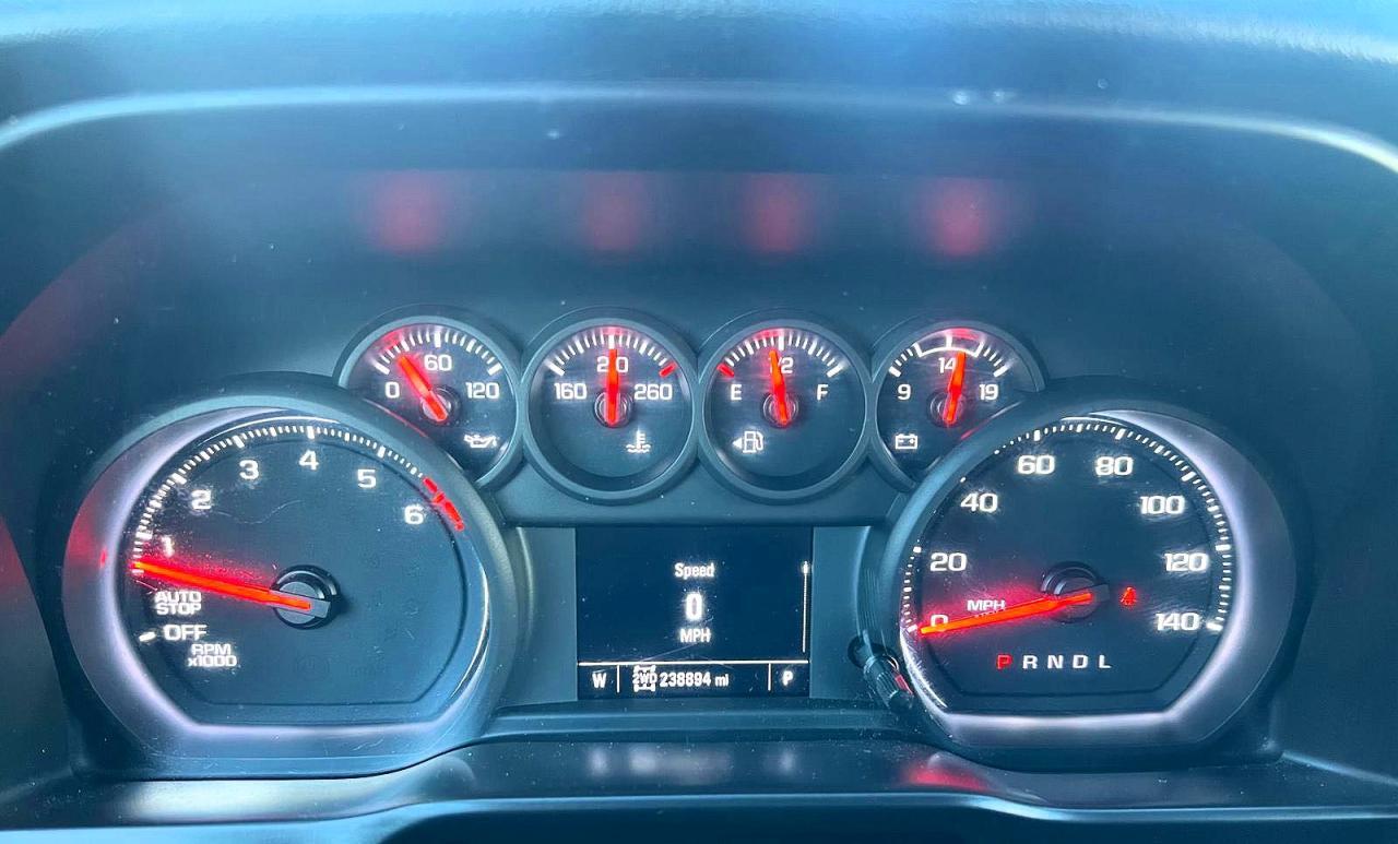 2020 Chevrolet Silverado K1500 - zdjęcie 8