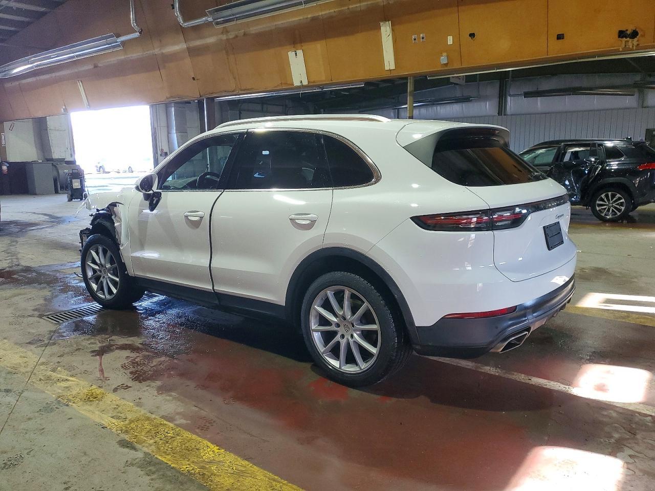 2019 Porsche Cayenne - zdjęcie 2