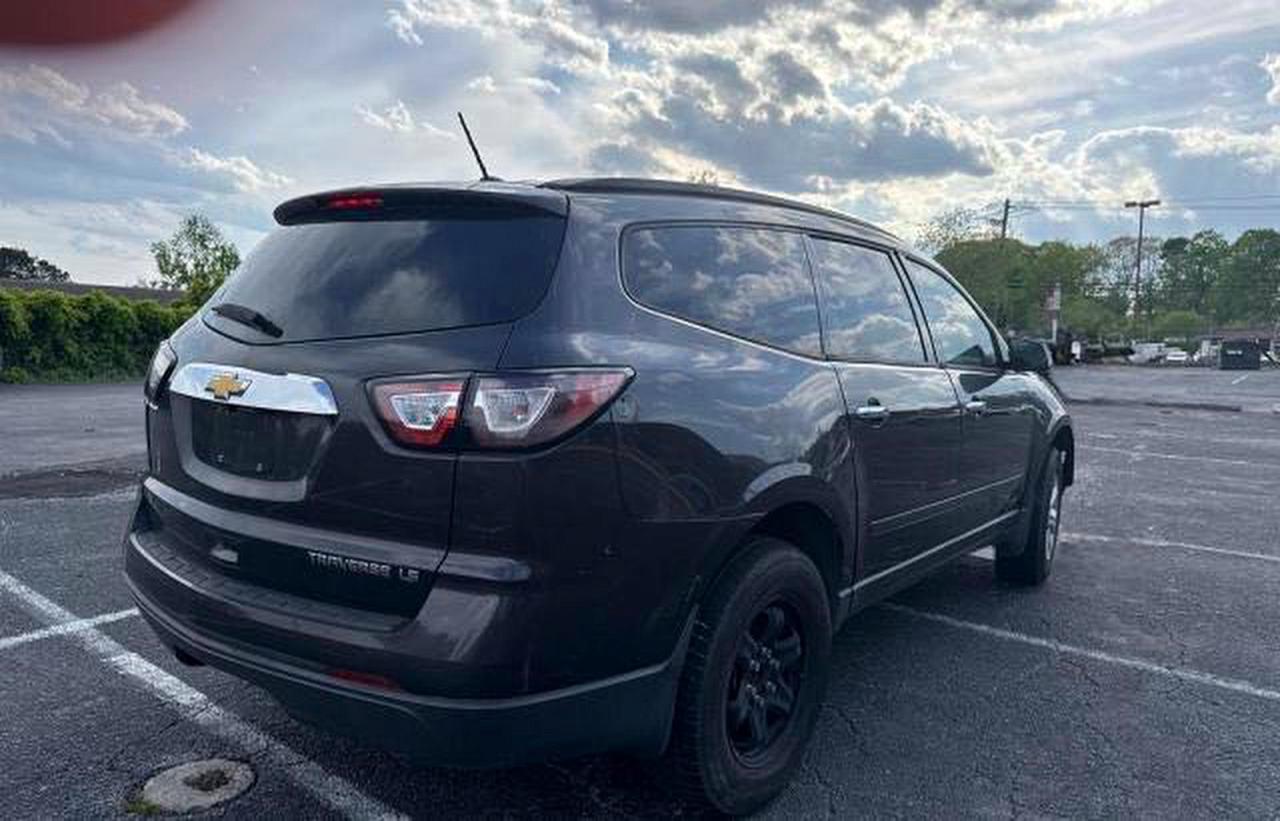 2015 Chevrolet Traverse Ls - zdjęcie 4