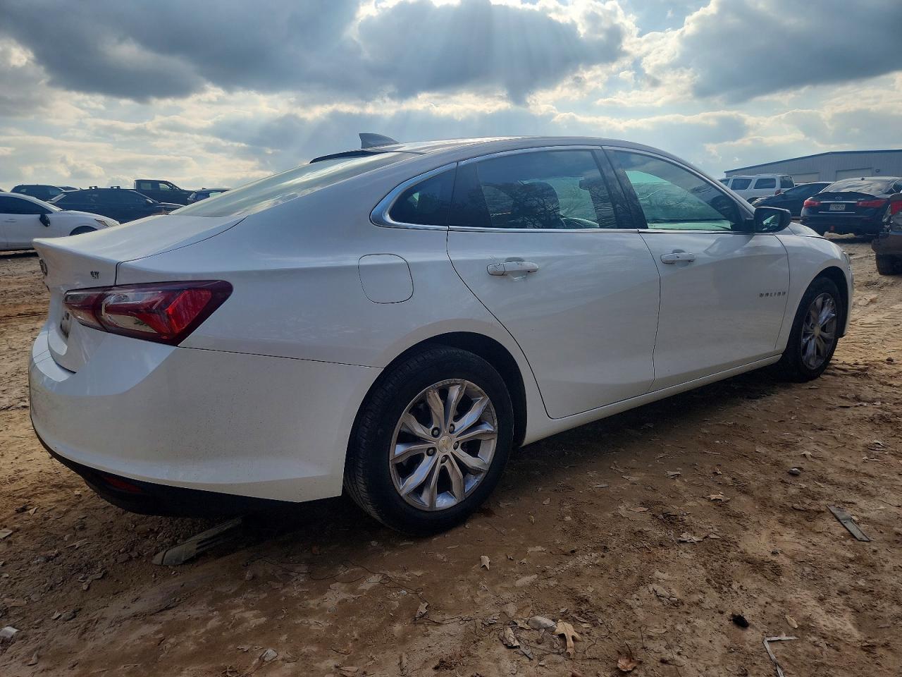 2020 Chevrolet Malibu Lt - zdjęcie 3