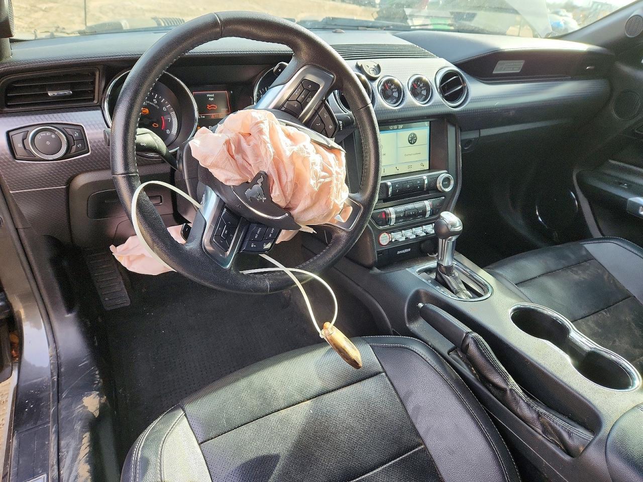 2017 Ford Mustang - zdjęcie 8